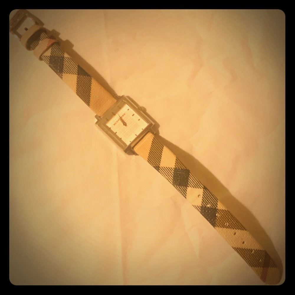 Issa authentic Burberry waterproof watch ya dig?